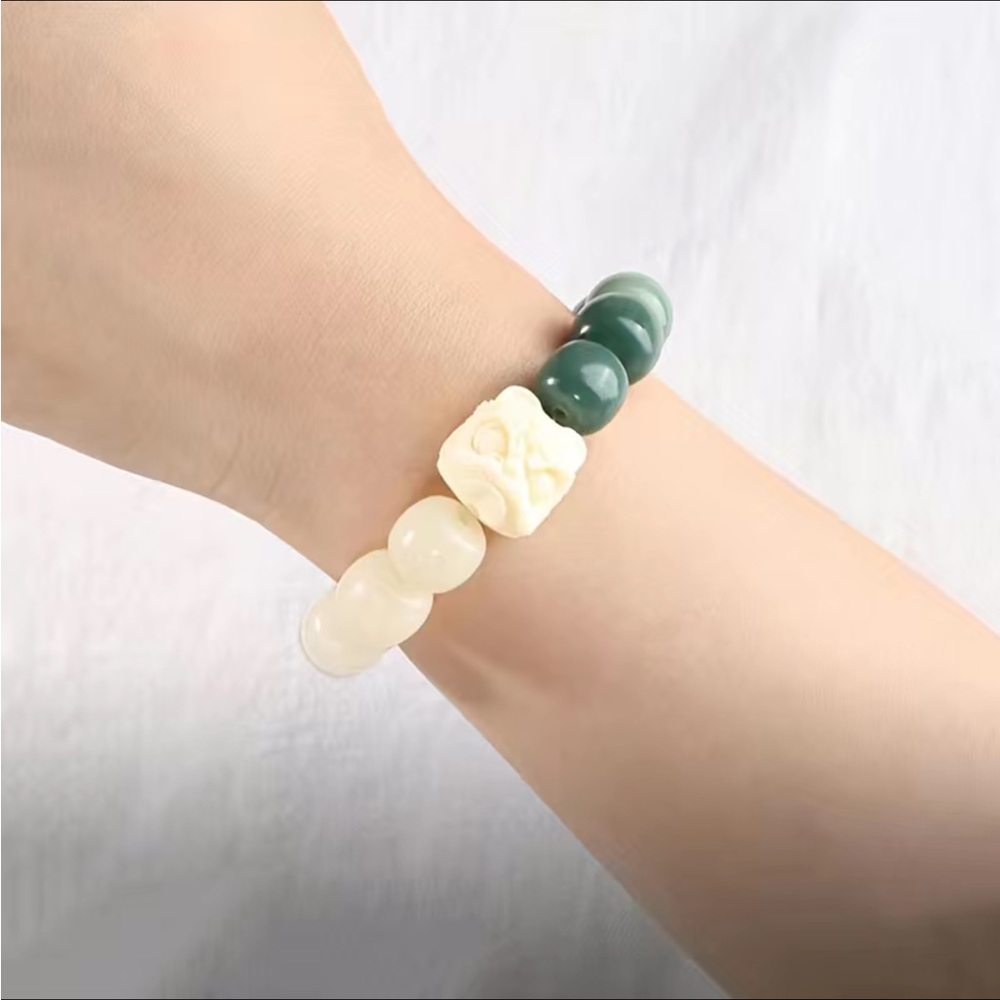 Jade bracelet - Picture 4 of 7